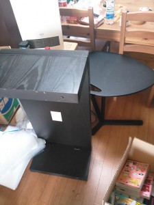 テーブル処分　東京都　調布市　若葉町　テーブル回収　家具回収　家具処分　粗大ゴミ回収　粗大ごみ処分　家電回収　家電処分