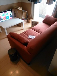ソファー処分　千葉県　柏市　十余二　ソファー回収　家具回収　家具処分　テーブル処分　テーブル回収　ゴミ箱処分　ゴミ箱回収　粗大ごみ回収　粗大ごみ処分