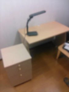 机処分　東京都　大田区　石川町　机回収　引越し不要品処分　引越し不要品回収　引越し不用品処分　引越し不用品回収　袖机処分　袖机回収　家具回収　家具処分　粗大ごみ回収　粗大ごみ処分　家電回収　家電処分