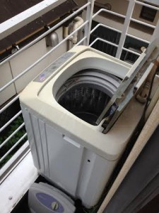 洗濯機処分　東京都　世田谷区　若林　洗濯機回収　洗濯機廃棄　洗濯機リサイクル　ベランダ不用品処分　ベランダ不用品回収　東京不要品回収　東京不要品処分