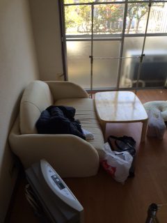 市川市でソファを回収しました。